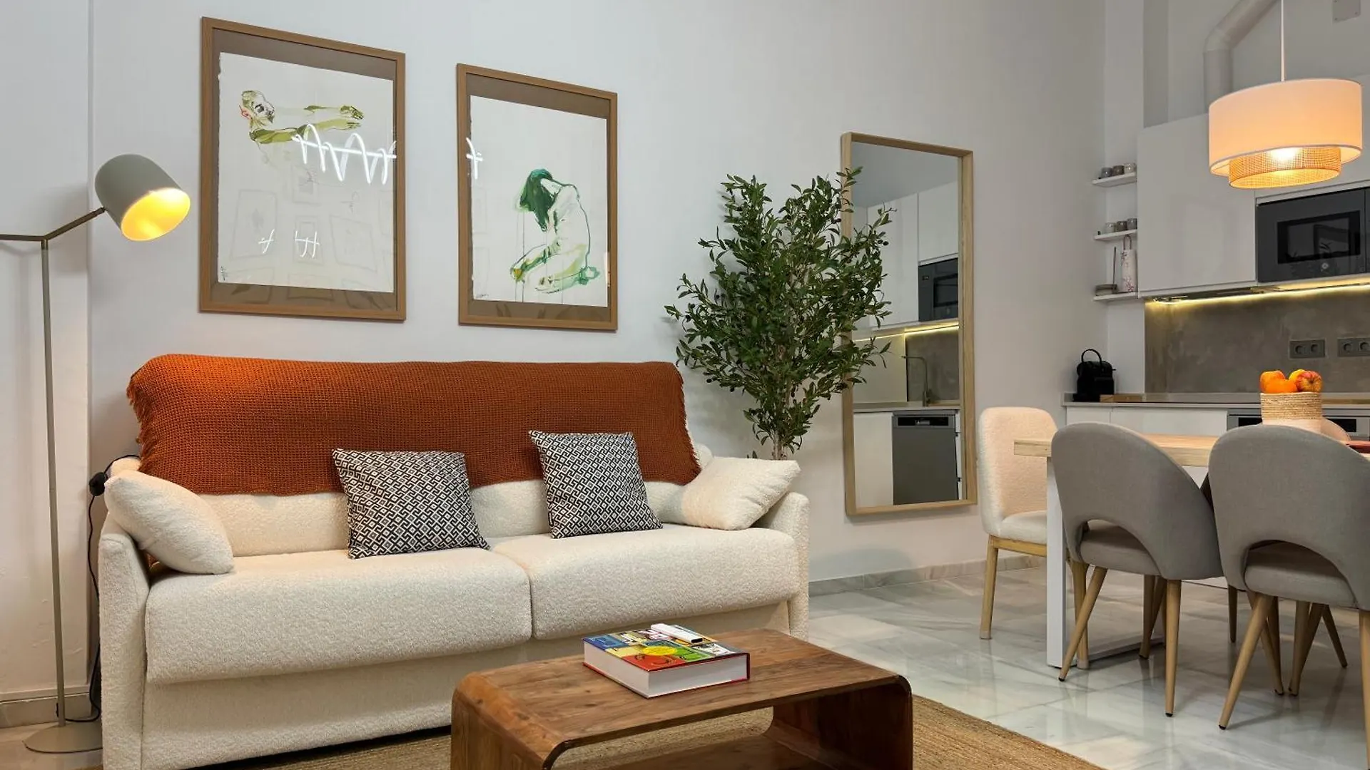 Casa Boutique Plaza De Armas -Townhouse- Villa Seville